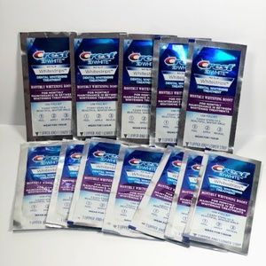 Crest 3D Monthly Whitening Boost 12 Pack No Box